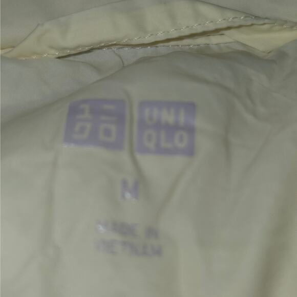 Uniqlo Womens Medium Down Puffer Vest Coat Purple Lightweight Snow Ski Outdoors - Picture 2 of 11